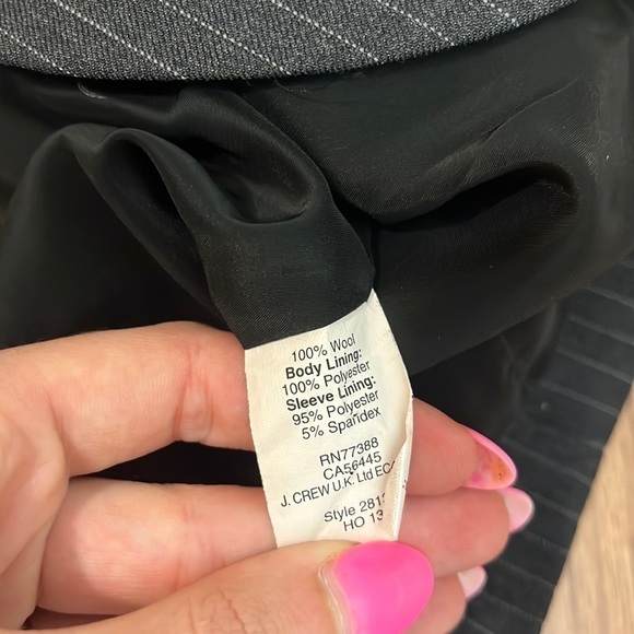 J. Crew 1035 Super 120’s Wool Grey Pin Stripe Women’s Two Button Blazer Size 8 - Picture 10 of 10